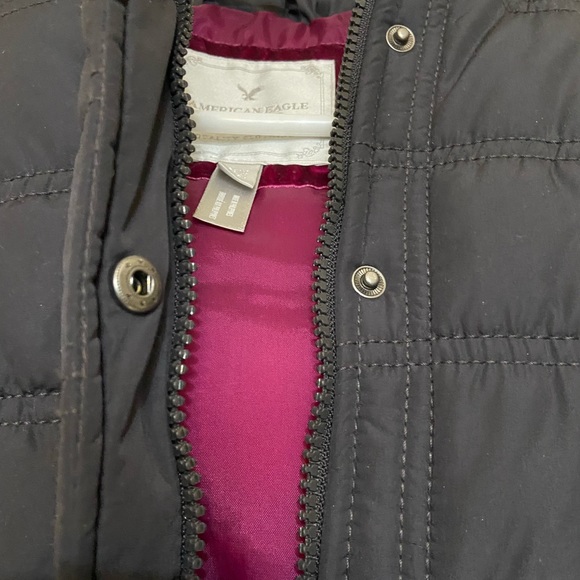 American Eagle Puff Vest - Picture 4 of 4